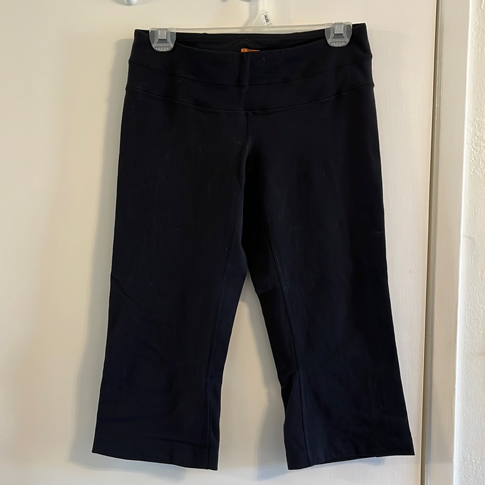 Lucy Y2K capri yoga pants size small